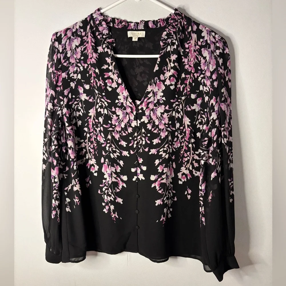 LAURA Floral Button Up Blouse - Picture 2 of 6